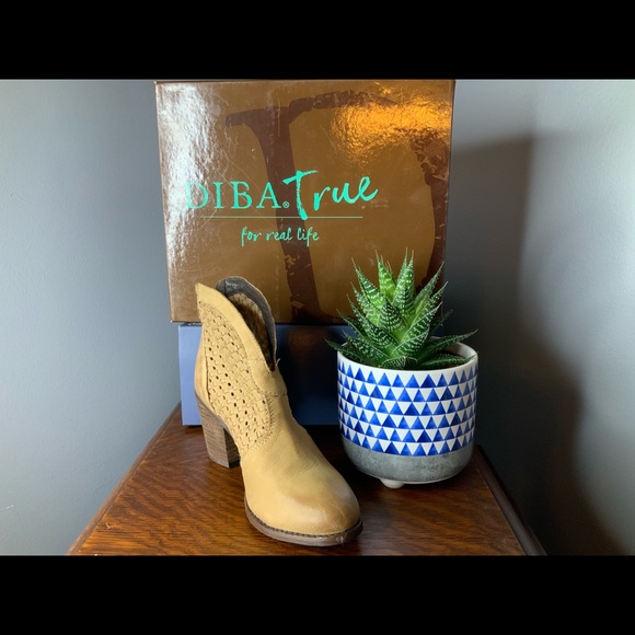 Diba True Booties - Picture 3 of 3